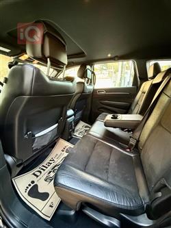 جیپ گراند شیرۆکی